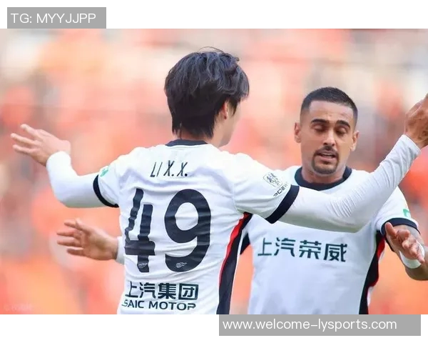 足球报初步评估莱昂纳多伤情较轻加布里埃尔或将缺席对阵浙江比赛 足球报初步评估莱昂纳多伤情较轻加布里埃尔或将缺席对阵浙江比赛