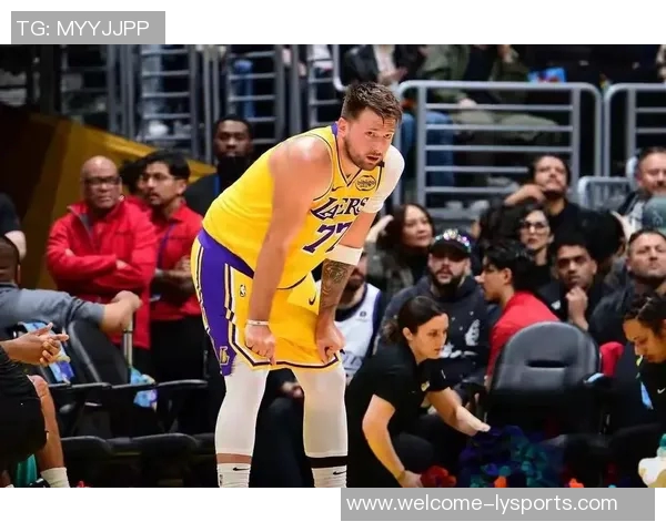 湖人训练营开局一周半磨合进度不如预期表现堪忧 湖人训练营开局一周半磨合进度不如预期表现堪忧