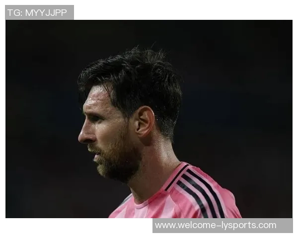 德容称梅西为历史最佳尽管未看过克鲁伊夫比赛的深刻见解