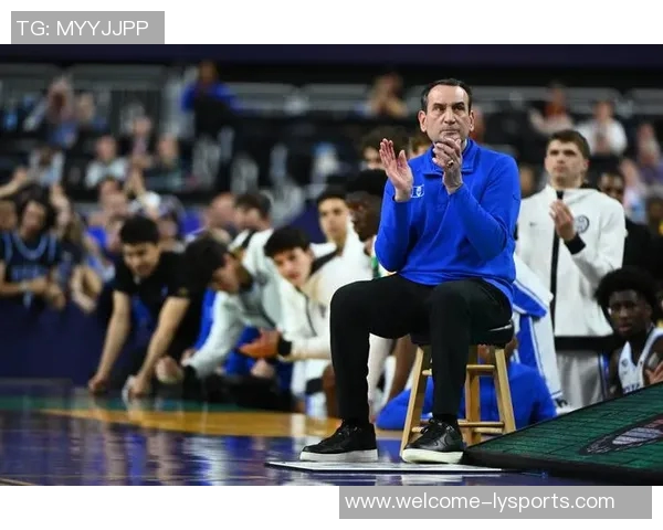 杜克队史三人单赛季多次35分布泽尔雷迪克成就辉煌 杜克队史三人单赛季多次35分布泽尔雷迪克成就辉煌