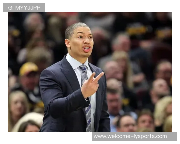 新赛季球队策略转变卢指导强调围绕明星球员构建体系 新赛季球队策略转变卢指导强调围绕明星球员构建体系